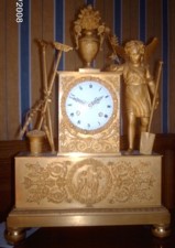 Pendule en bronze doré